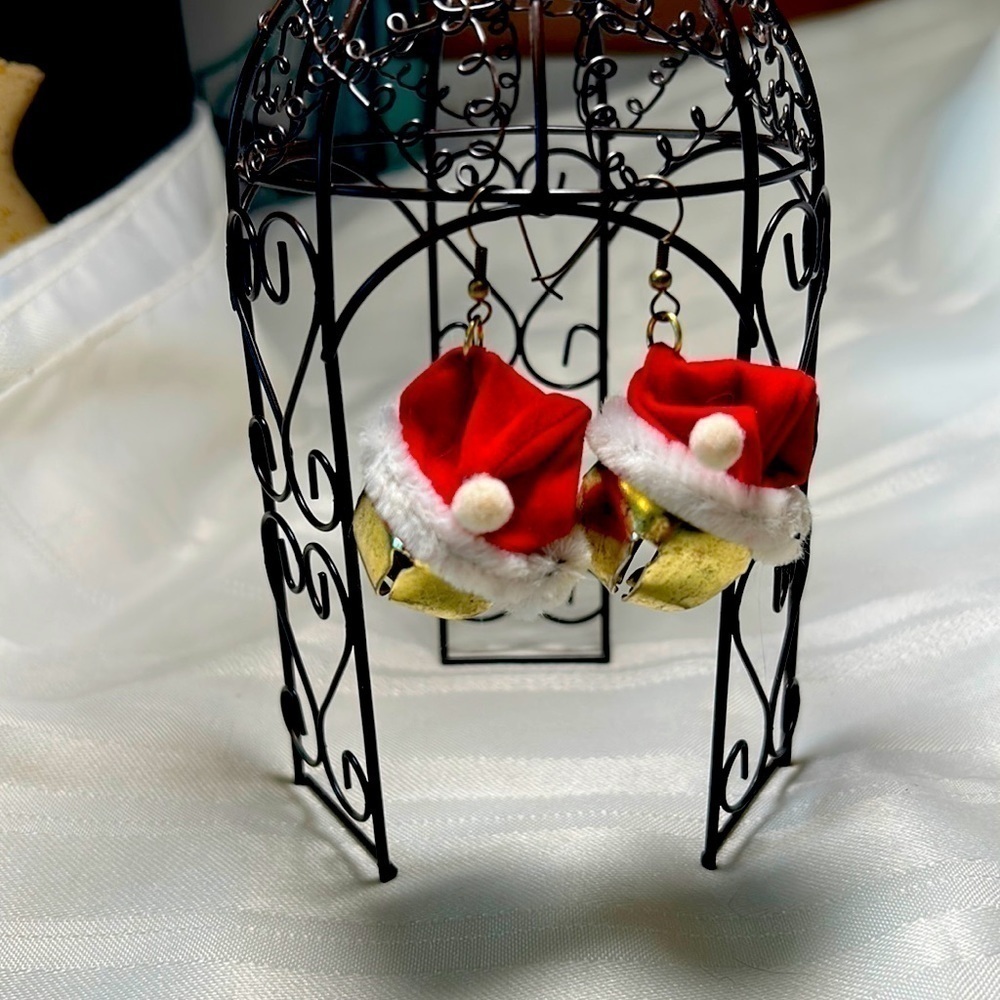 SANTA 🎅 Hat Pierced Earrings